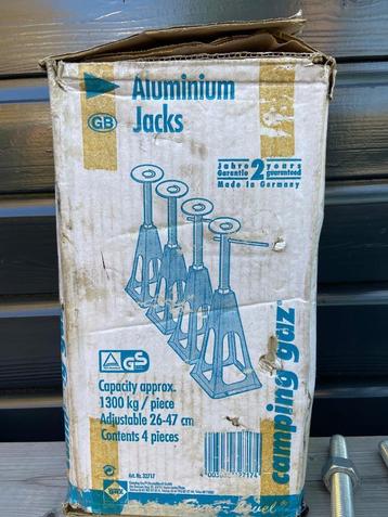 stabilisatiesteunen voor caravan of oldtimer beschikbaar voor biedingen