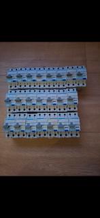 Hager ADA916G, Hobby en Vrije tijd, Elektronica-componenten, Ophalen of Verzenden, Gebruikt