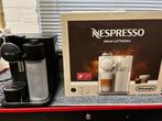Te koop Nespresso Gran Lattissima, Ophalen, Koffiemachine, Zo goed als nieuw, Koffiebonen