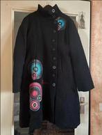 Super gave a-lijn jas van Desigual 44/46 met opdruk 79,99€, Zwart, Maat 42/44 (L), Ophalen of Verzenden, Zo goed als nieuw
