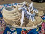 Gouden sneakers maat 37, Geel, Ophalen of Verzenden, Sneakers of Gympen, Zo goed als nieuw