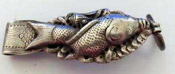 Zeldzame antieke zilveren chinese tas/broekhaak karper, incl beschikbaar voor biedingen