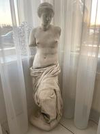 Beeld van Vrouwelijke Figuur - Steen/Beton, Antiek en Kunst, Kunst | Beelden en Houtsnijwerken, Ophalen