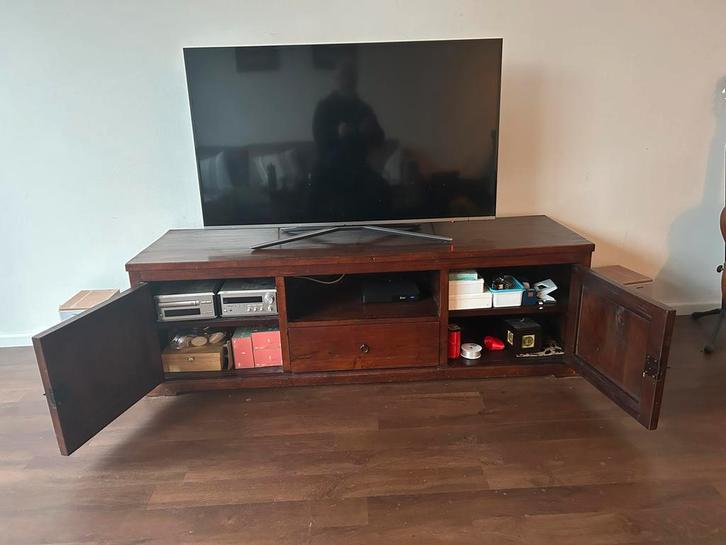 Mooie teak houten TV kast, Huis en Inrichting, Kasten | Televisiemeubels, Gebruikt, Minder dan 100 cm, 150 tot 200 cm, 25 tot 50 cm