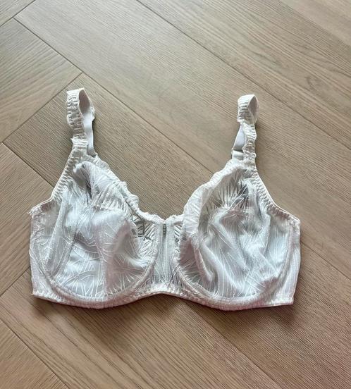 Chantelle 70F Ivoor Kant FullCup (LEES BESCHRIJVING), Kleding | Dames, Ondergoed en Lingerie, BH, Overige kleuren, Ophalen of Verzenden