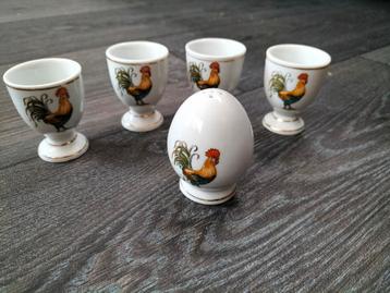 eierdopje 4x en zoutvaatje porselein met kip / haan  beschikbaar voor biedingen