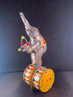 Blikken olifant op trommel / blikken speelgoed / vintage, Ophalen of Verzenden