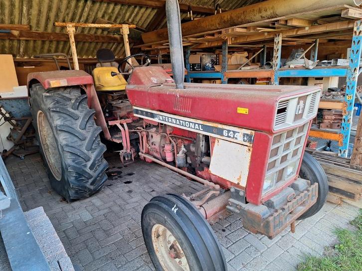 International 644Tractor -, Zakelijke goederen, Agrarisch | Tractoren, tot 2500, Overige merken, tot 80 Pk, Gebruikt, Ophalen of Verzenden