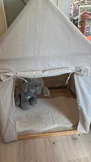 speelhuisje/tent beschikbaar voor biedingen