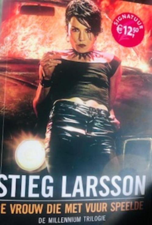 Millennium Trilogie S.Larsson, De vrouw die met vuur speelde, Boeken, Thrillers, Gelezen, Scandinavië, Ophalen of Verzenden