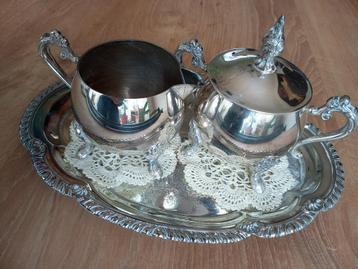 Amerikaans zilveren roomstelletje van Raimond US. beschikbaar voor biedingen