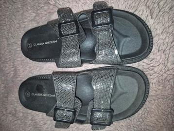 Dames slippers maat 41 met strassteentjes  beschikbaar voor biedingen