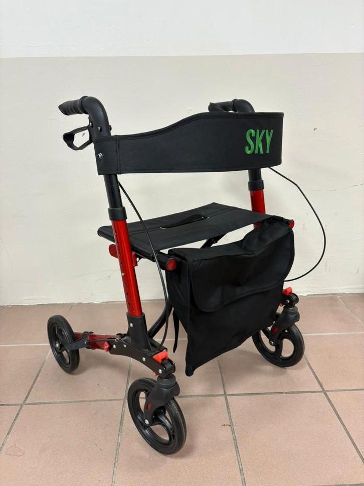 Rollator gebruikt, Diversen, Rollators, Gebruikt, Lichtgewicht, Opvouwbaar, Ophalen of Verzenden