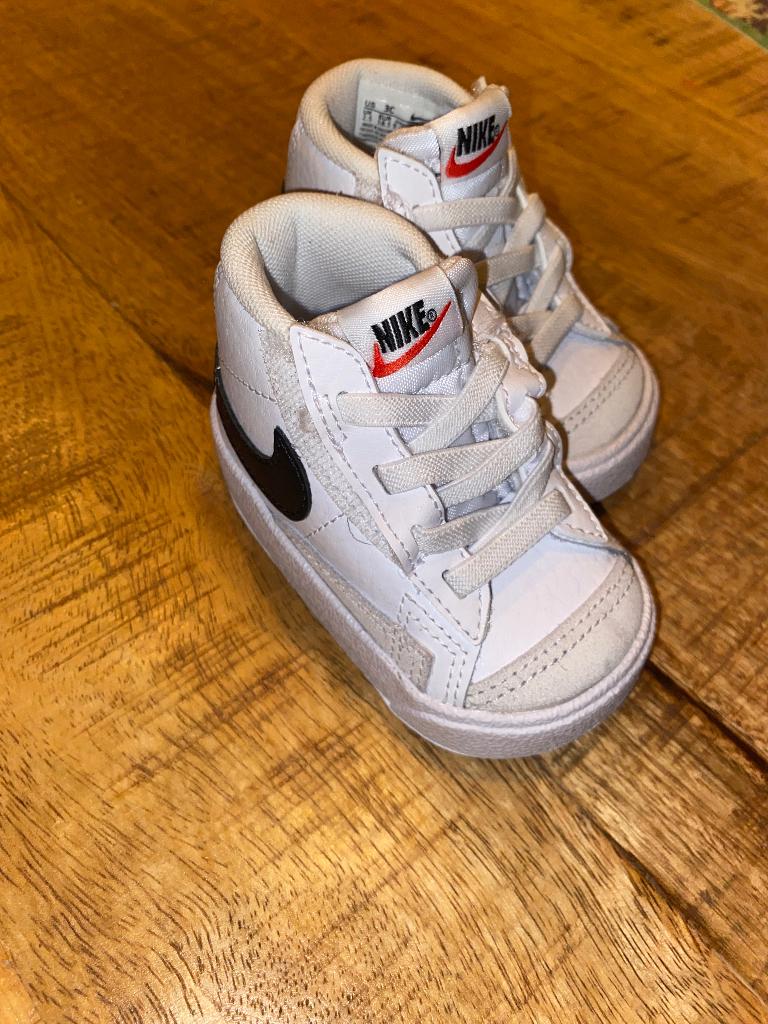 Nike Blazer Baby | Maat 18,5 | Ongedragen, Jongen of Meisje, Schoenen, Nieuw, Ophalen of Verzenden