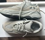 Adidas yeezy boost 700 Salt 42, Ophalen of Verzenden, Nieuw, Hardloopschoenen, Adidas