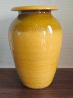 Vintage design keramiek vaas artisan oker geel glazuur, Ophalen of Verzenden