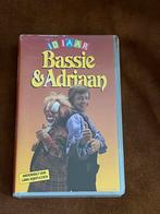 10 jaar Bassie en Adriaan videoband, Cd's en Dvd's, VHS | Kinderen en Jeugd, Verzenden