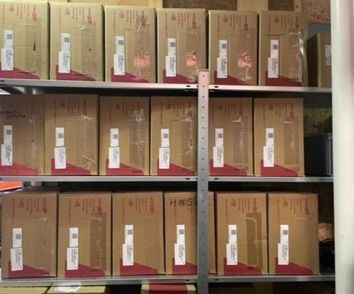 Super outlet Solar Edge omvormer en Enphase klein materiaal, Doe-het-zelf en Verbouw, Zonnepanelen en Toebehoren, Nieuw, Overige typen