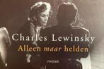 Alleen maar helden - Charles Lewinsky (Dwarsligger), Ophalen of Verzenden, Gelezen, Nederland