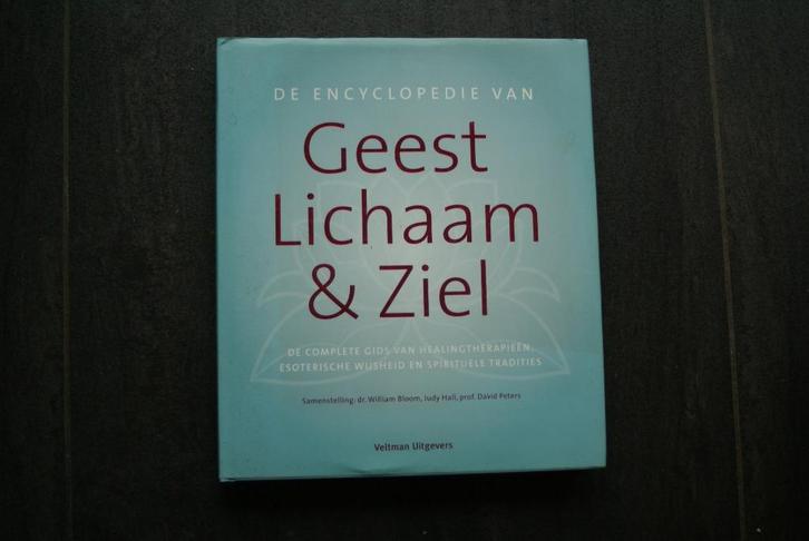 DE ENCYCLOPEDIE VAN GEEST LICHAAM & ZIEL..De complete gids v, Boeken, Esoterie en Spiritualiteit, Zo goed als nieuw, Ophalen of Verzenden