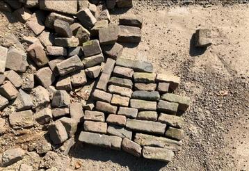 Oude hard gebakken waaltjes 170 m2 beschikbaar voor biedingen