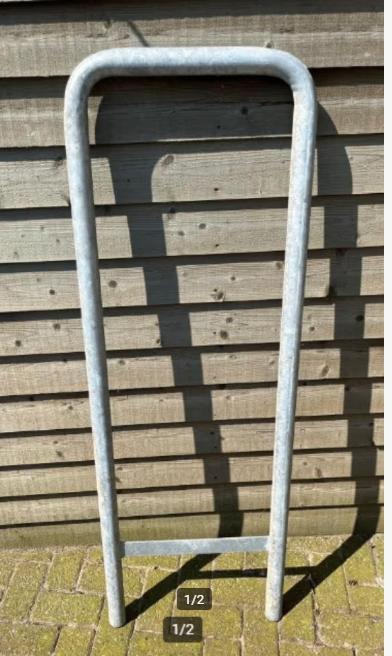 gegalvaniseerde buizen, 4 stuks, prullenbak houders, Doe-het-zelf en Verbouw, Ophalen, Zo goed als nieuw, Overige metalen