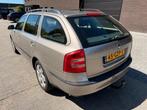 Skoda Octavia Combi 1.6 Ambiente Attractive Business | GAS/L, Voorwielaandrijving, Metallic lak, Gebruikt, 4 cilinders