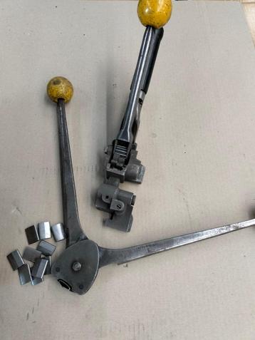 Staalband omsnoering gereedschap met doos zegels beschikbaar voor biedingen