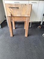 Slagers hakblok Schwarz, Ophalen