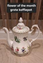 Royal albert flower of the month, Antiek en Kunst, Antiek | Servies los, Ophalen of Verzenden