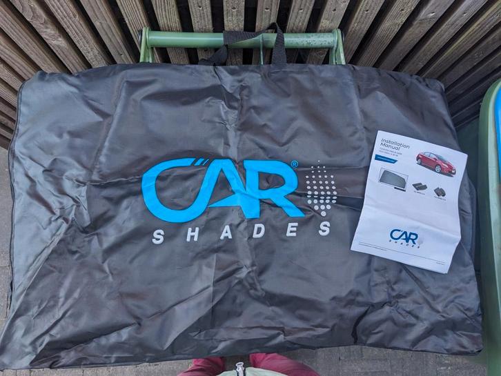 Car shades achter Toyota Prius III (2009 -2015), Dieren en Toebehoren, Paarden en Pony's | Dekens en Dekjes, Zo goed als nieuw