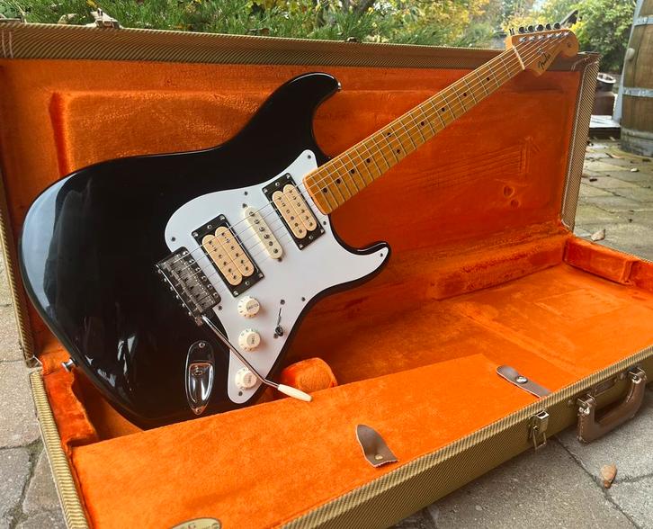 Fender Stratocaster USA Dave Murray Signature, Muziek en Instrumenten, Snaarinstrumenten | Gitaren | Elektrisch, Zo goed als nieuw