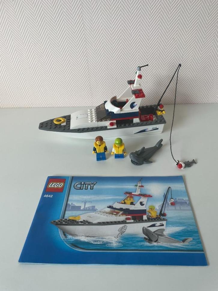 Lego City 4642 Vissersboot, Kinderen en Baby's, Speelgoed | Duplo en Lego, Zo goed als nieuw, Lego, Complete set, Ophalen of Verzenden