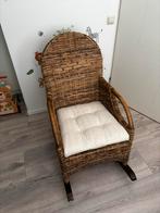 Schommelstoel in goede staat, Huis en Inrichting, Stoelen, Ophalen, Bruin, Riet of Rotan, Zo goed als nieuw
