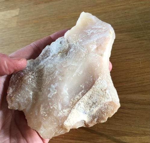 Roze Opaal ruw - Andes, Zuid-Amerika, Verzamelen, Mineralen en Fossielen, Mineraal, Ophalen of Verzenden