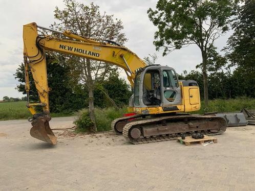 2008 New Holland Kobelco E225BSR Rupsgraafmachine, Zakelijke goederen, Machines en Bouw | Kranen en Graafmachines, Graafmachine