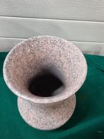 -	Vaas roze grijs gemaileerd aardewerk, Ophalen of Verzenden, 'T Olde Gre-j, Info@toldegrej.nl, Endepoelstraat 20f Didam