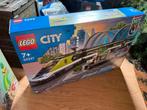 Lego City 60337 Passagierstrein, Ophalen of Verzenden, Zo goed als nieuw