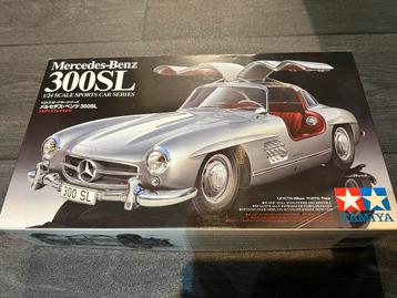 Tamiya 300sl 1/24 beschikbaar voor biedingen
