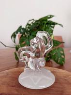 glazen beeldje van een aap op een ster, Ophalen of Verzenden, Zo goed als nieuw, Dier