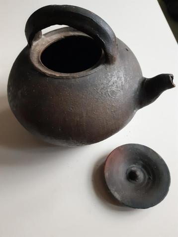  ketel,  aardewerk, heel primitief beschikbaar voor biedingen