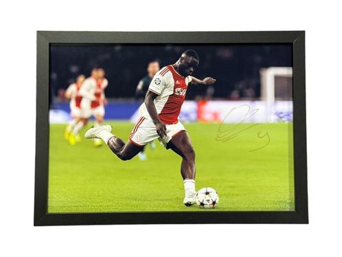 Brian Brobbey Ajax gesigneerde Actie Foto,s in fotolijst, Verzamelen, Sportartikelen en Voetbal, Nieuw, Shirt, Ajax, Ophalen of Verzenden