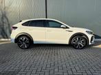 Volkswagen Taigo 1.0 TSI Automaat R-Line * Pano € 24.940,0, Auto's, Automaat, Gebruikt, Alcantara, Wit