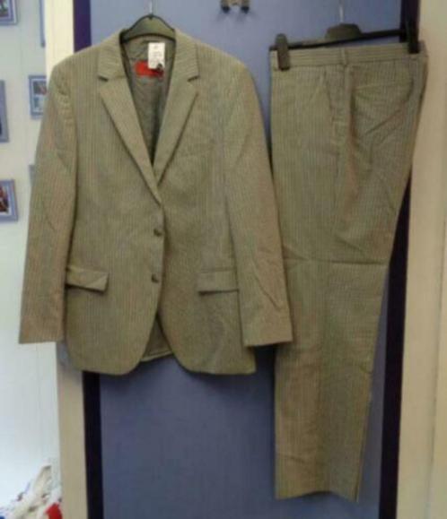 Hugo Boss licht grijs kostuum + strepen Aamon/Hago 52 31521, Kleding | Heren, Kostuums en Colberts, Zo goed als nieuw, Maat 52/54 (L)