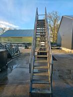 Stalen trap met bordes blauw. Hoog 3,63 mtr. Nor028, Ophalen, 2 tot 4 meter