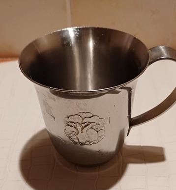 Vintage Gero Zilmeta Beker met Konijn beschikbaar voor biedingen