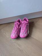 Roze Puma Puma Ultra Play FG/AG voetbalschoenen - maat 36, Puma, Ophalen of Verzenden, Zo goed als nieuw, Jongen of Meisje