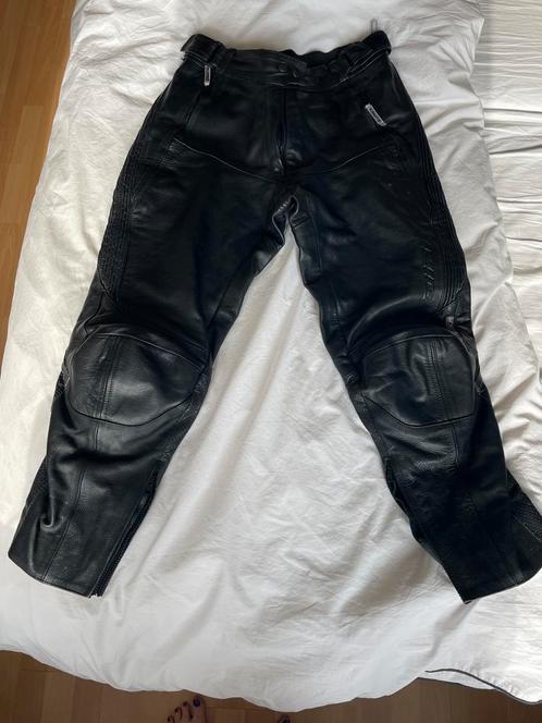 Leren dames motorbroek maat 38 heel goed, Motoren, Kleding | Motorkleding, Broek | leer, Dames, Tweedehands, Ophalen of Verzenden