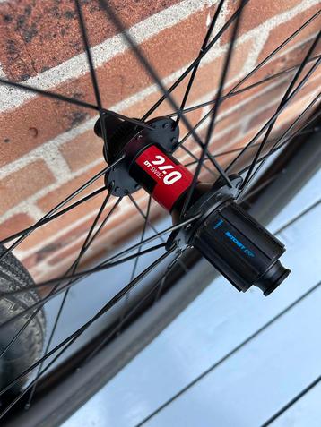 27.5” Gravel wielset met DT Swiss 240 naven. beschikbaar voor biedingen