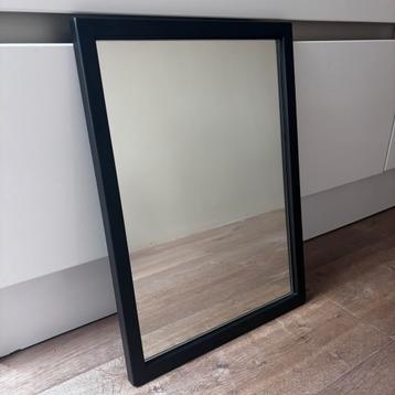 Spiegel ‘Senza’ van Spinder Design beschikbaar voor biedingen